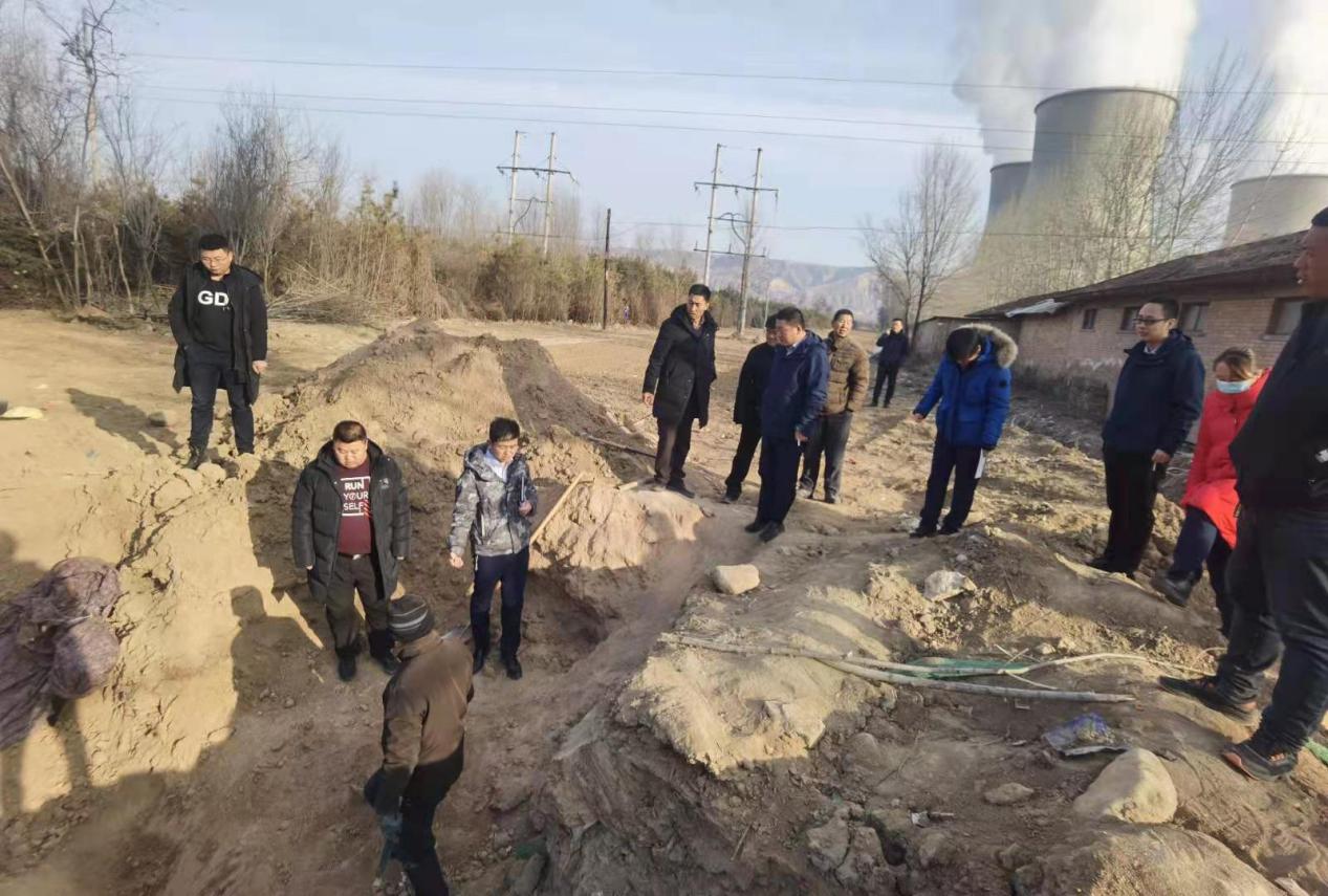 泓源公司組織開展平涼工業園區供熱三期（東七路—涇河大道段）工程竣工驗收(圖2)