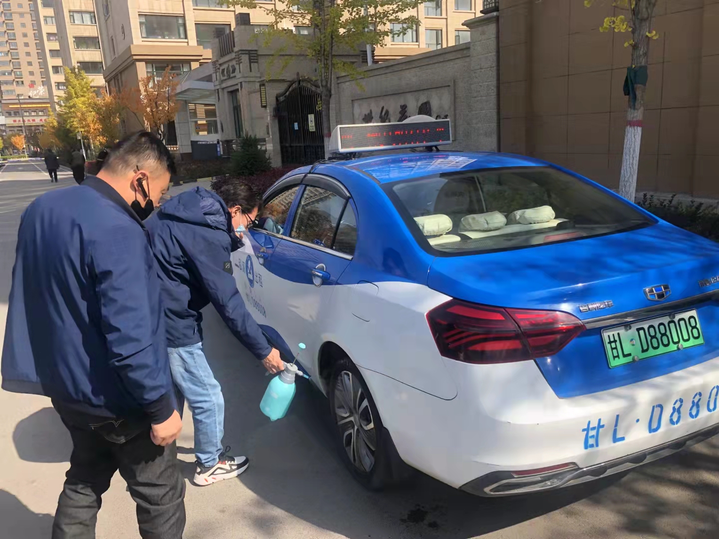 文明創建我先行——泓源出租車公司多措并舉助力文明城市創建(圖2)